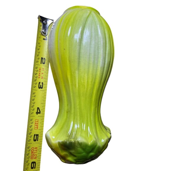 Vintage Celery Salt  and Pepper Shaker Set - Picture 11 of 11